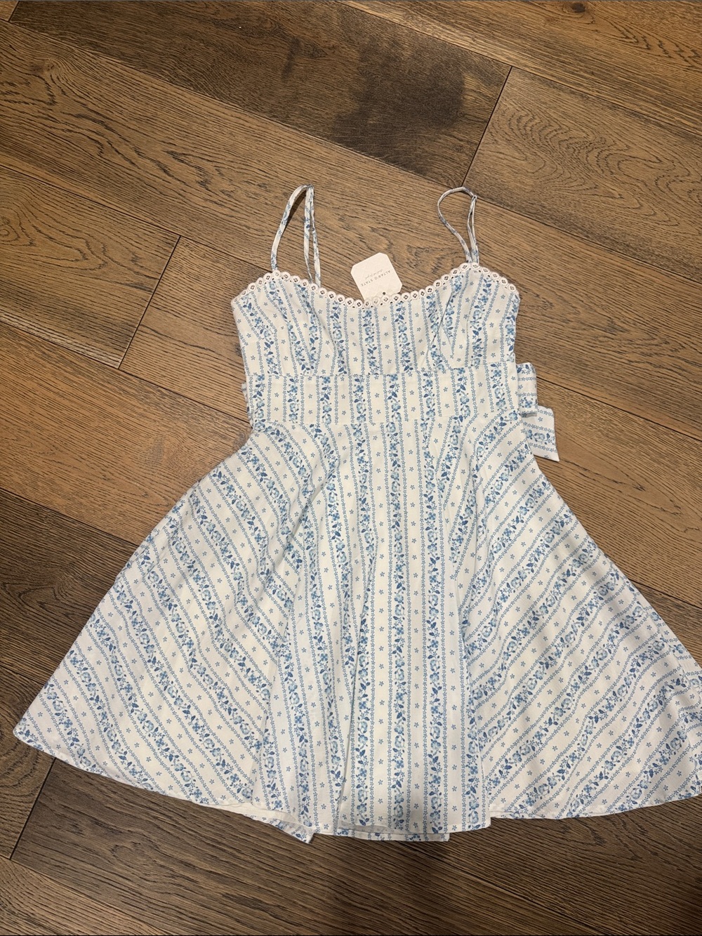 Altar'd State Women’s White & Light Blue Floral Stripe Sundress NWT Size Small